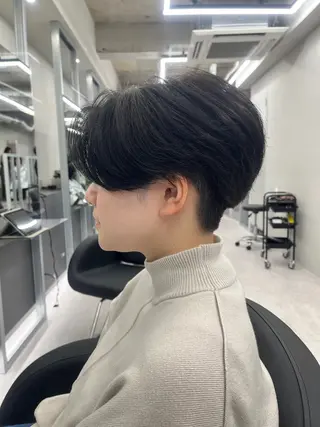 ミディアム センターパート🪽 SEIYAのヘアスタイル