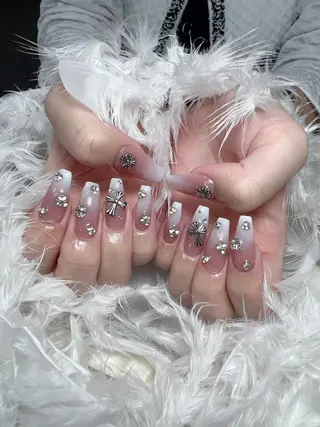 ネイル DEMAIN- 🕊️のネイルデザイン