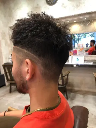 ショート メンズ 【メンズ特化】波巻き ツイスト、スパイラルのヘアスタイル