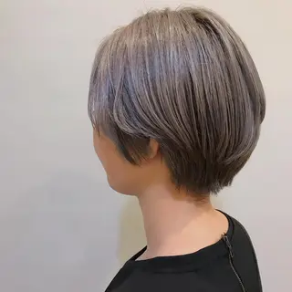 ショート カラー 日々所属・谷 大地のヘアスタイル