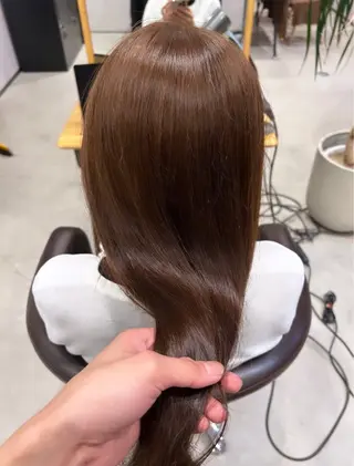 ロング カラー QUON.伊勢崎店所属・ブリーチ＆ハイトーン 歌 心のヘアスタイル