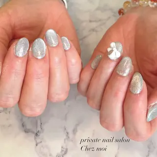 ネイル KOMINE TOMOKOのネイルデザイン