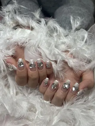 ネイル DEMAIN- 🌹のネイルデザイン