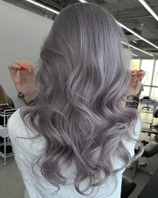 カラー 田中 莉香のヘアスタイル