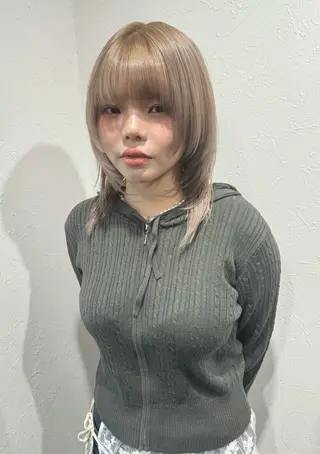 セミロング カラー ハイトーン/レイヤー /艶カラー🎀のヘアスタイル