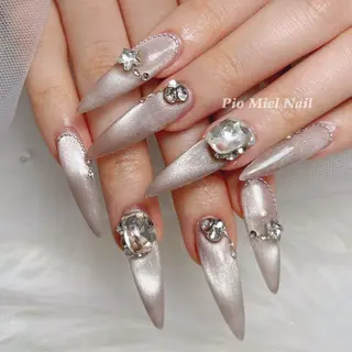 ネイル Pio Mielのネイルデザイン