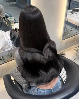 カラー 🥣marumo koharu🥣のヘアスタイル