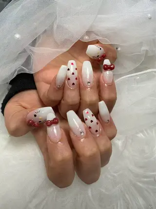 ネイル 🌈 Laule'aのネイルデザイン