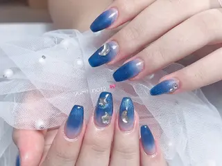 ネイル 𝐲𝐮𝐦𝐢🎀 長さ出しデザイン専門のネイルデザイン