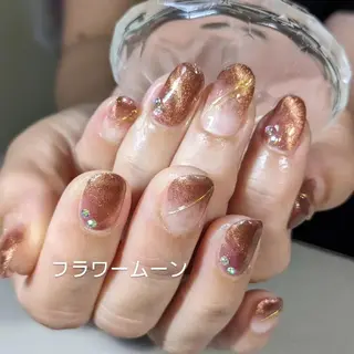 ネイル フラワー ムーンのネイルデザイン