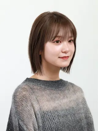 ミディアム カラー 顔周り/レイヤー/ 透明感/みっきーのヘアスタイル