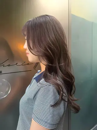 ロング カラー CHERIEブリーチ ダブルカラー　天神のヘアスタイル