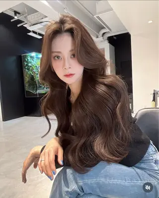 ロング 海野翔吾🇨🇳 ワンホンレイヤーのヘアスタイル