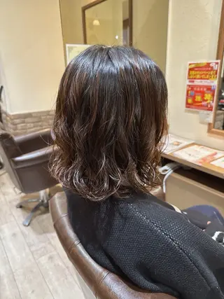 ミディアム パーマ 亀田 乃愛のヘアスタイル