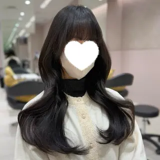 ロング 内田 志乃のヘアスタイル