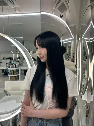 ロング カラー GAGA Hinaのヘアスタイル