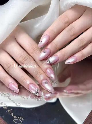 ネイル M🌷nail 長さだし専門店のネイルデザイン
