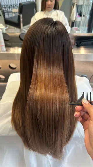 ロング CHARLES DESSIN所属・神宮前 ／吉田日和のヘアスタイル