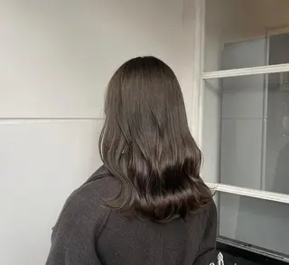 セミロング たなか もえなのヘアスタイル