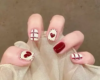 ネイル エリアネイルサロン所属・つ きのネイルデザイン