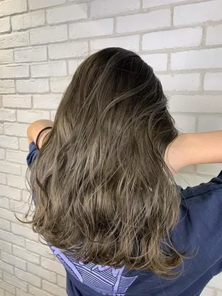 ロング カラー she2.shinjuku所属・takumi Hのヘアスタイル