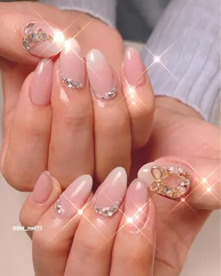 ネイル JINI NAIL所属・ジニ ネイルのネイルデザイン
