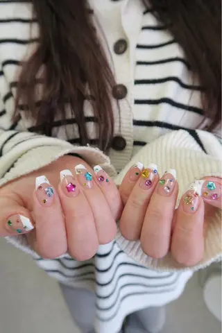 ネイル Me d'eau所属・Me d'eau Rinaのネイルデザイン