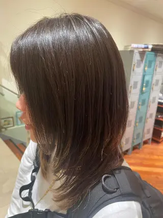 ミディアム カットモデル ヨネダのヘアスタイル