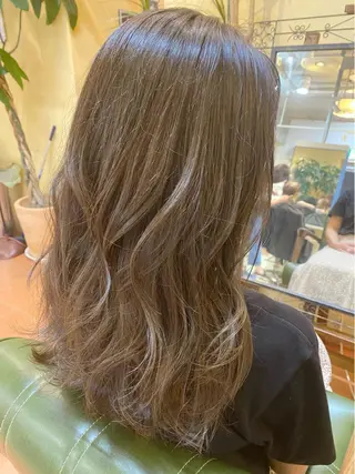 セミロング カラー 石井 佑樹のヘアスタイル