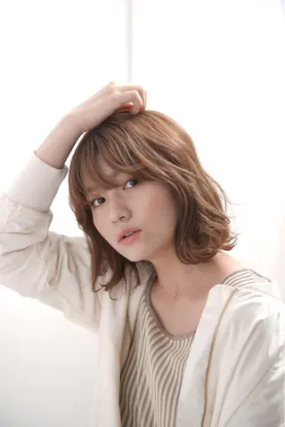 ショート カラー 艶髪/透明感/ 三宅晴香のヘアスタイル