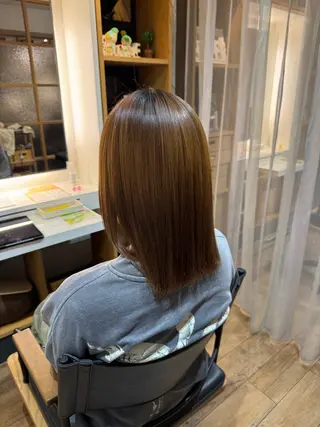 セミロング afloatkobe所属・美髪/髪質改善 川口凌弥のヘアスタイル