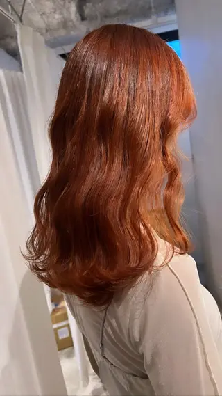 セミロング 三吉 純のヘアスタイル