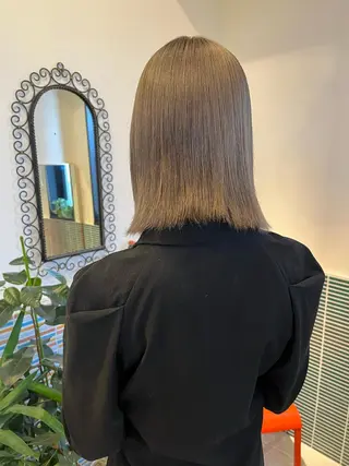 ミディアム カラー 🩷ハイトーン透明感 レイヤー🩷ユリカのヘアスタイル