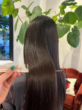 ルチア　パリ所属・ブリーチカラーモデル yunaのヘアスタイル