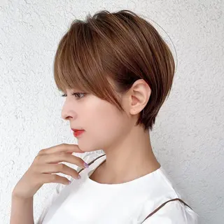 ショート ストンボブ/レイヤー 艶カラー💎ヒデジのヘアスタイル