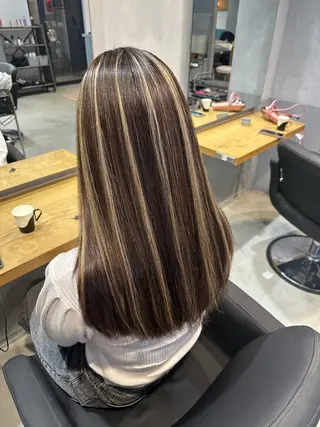 セミロング カラー 💖ハイライト/ハイ トーン💖MIKIのヘアスタイル