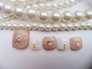 ネイル MiKi Nai池袋 長さだし得意のネイルデザイン