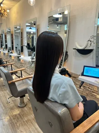 ロング 窪木 里紗のヘアスタイル