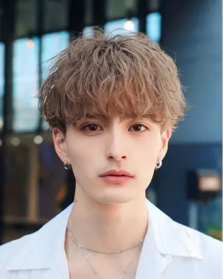 パーマ 松田 優斗のヘアスタイル