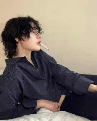 ミディアム メンズ サロウィン　神戸三宮店所属・三宮No.1ブリーチ 無しカラー/杉山太貴のヘアスタイル