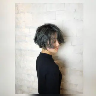 ショート 圧倒的美髪ストレート ツダケイタロウのヘアスタイル