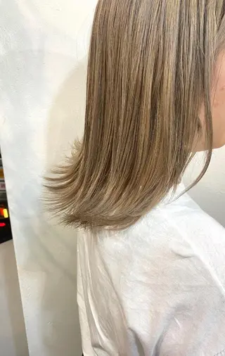 セミロング カラー 【韓国ヘア×透明感 カラー】笹谷 莉未のヘアスタイル