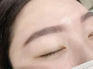 マツエク・マツパ one. stop.laboの眉毛・アイブロウイメージ