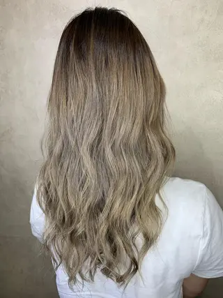 ロング BuzZ所属・西村 雄二/エクステのヘアスタイル