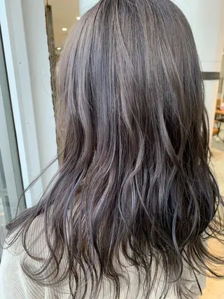 セミロング LUXBE LUCE那覇イオン店所属・LUXBE LUCEのヘアスタイル