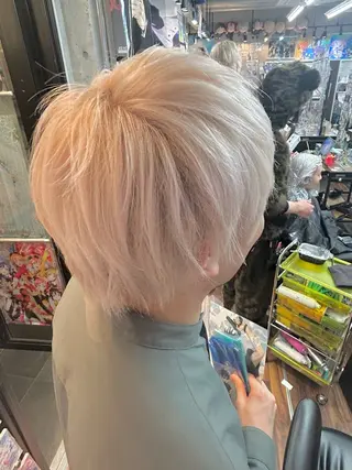 カラー メンズ 地雷系/サブカル/ ハイトーン/がーたんのヘアスタイル