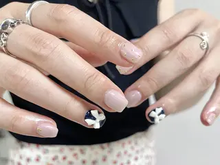 ネイル Shis_🦄shi 韓国風キラキラネイルのネイルデザイン