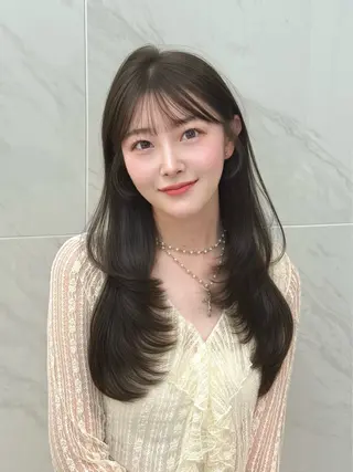 ロング kiti SAKAE所属・HARU/顔周り /ワンホンレイヤーのヘアスタイル