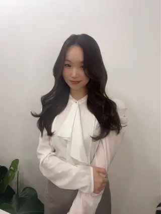 セミロング カラー 韓国×髪質改善💊 似合わせ/武田涼のヘアスタイル