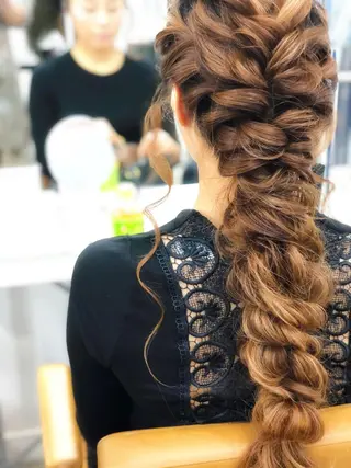 ロング laera 佐藤のヘアスタイル